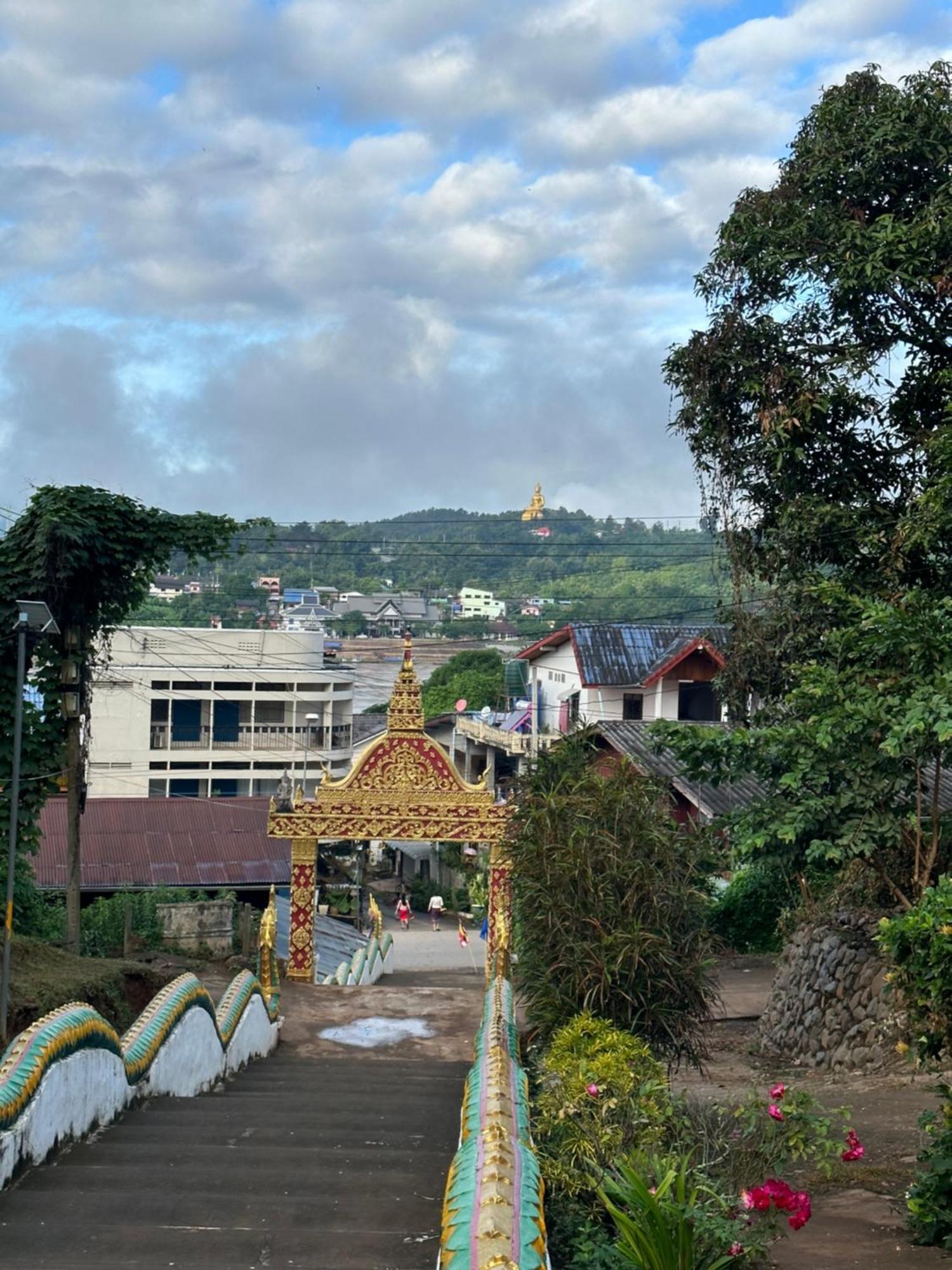 Thadan Guest House Ban Houayxay Luaran gambar